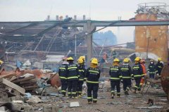 江蘇東海縣一建材廠發生爆炸，10分鐘內4次響聲，震感強烈